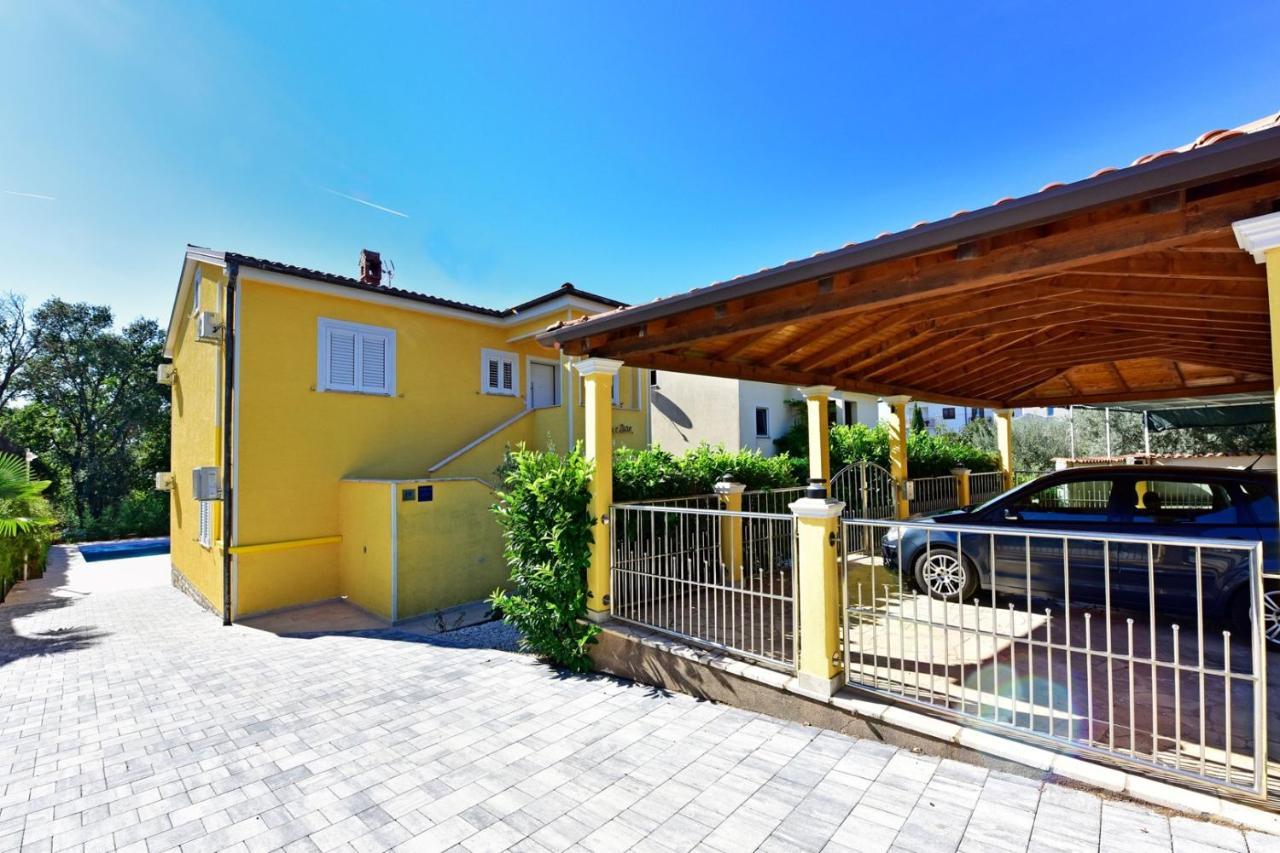 House Anna For Max 13 Persons In Porec, Pet Friendly *