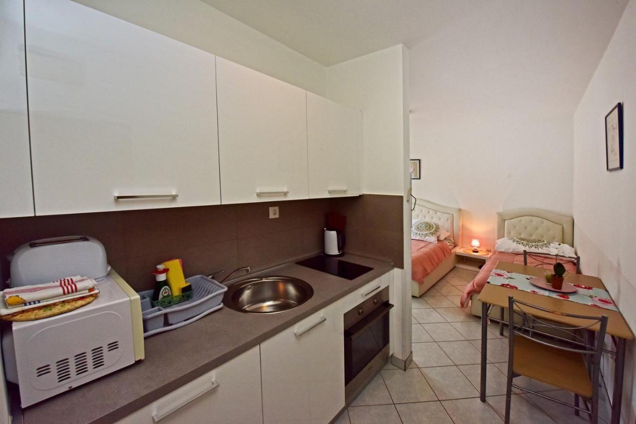 House Anna For Max 13 Persons In Porec, Pet Friendly *