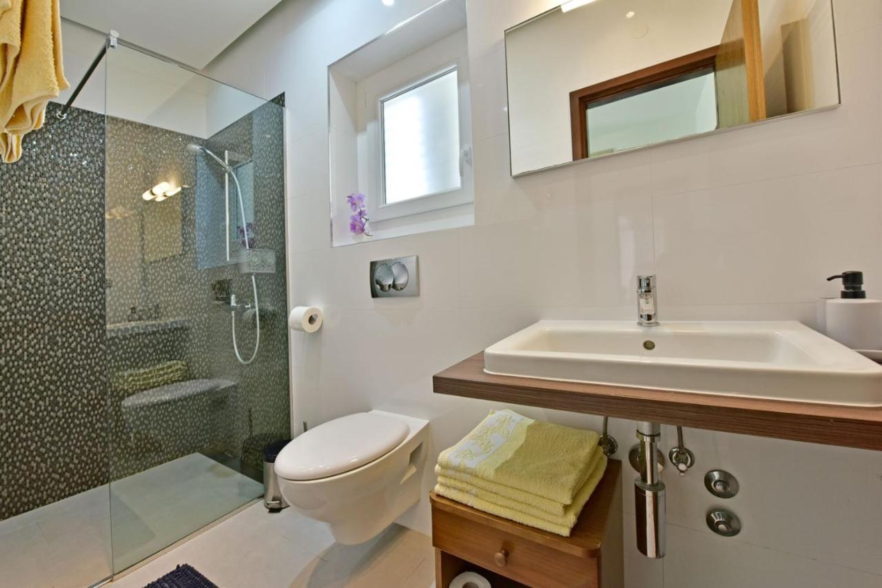 House Anna For Max 13 Persons In Porec, Pet Friendly