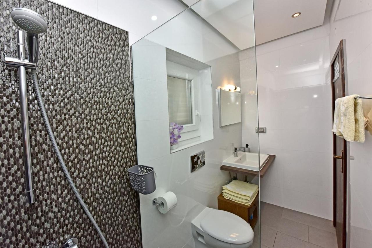 House Anna For Max 13 Persons In Porec, Pet Friendly Porec