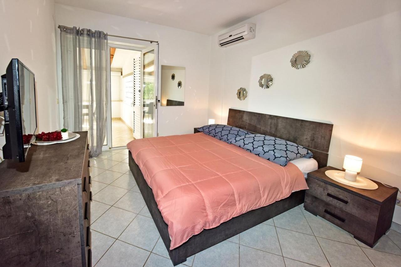 Penzión pre hostí House Anna For Max 13 Persons In Porec, Pet Friendly Porec