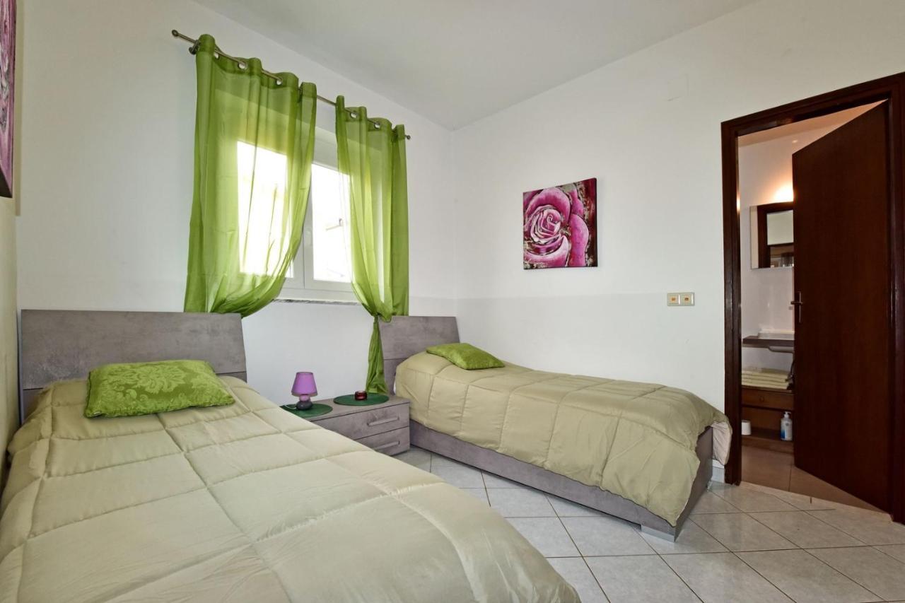 House Anna For Max 13 Persons In Porec, Pet Friendly